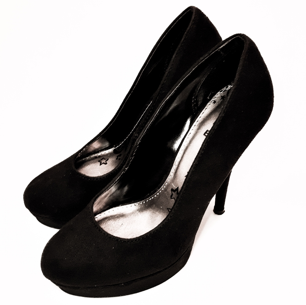 Trash & Luxury Suede Platform Pumps
